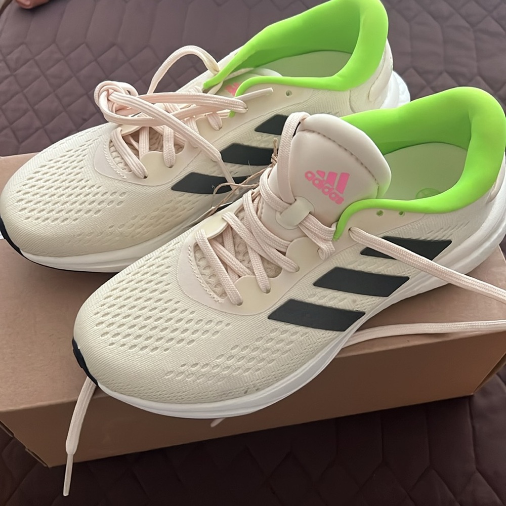 Adidas supernova green and ecru